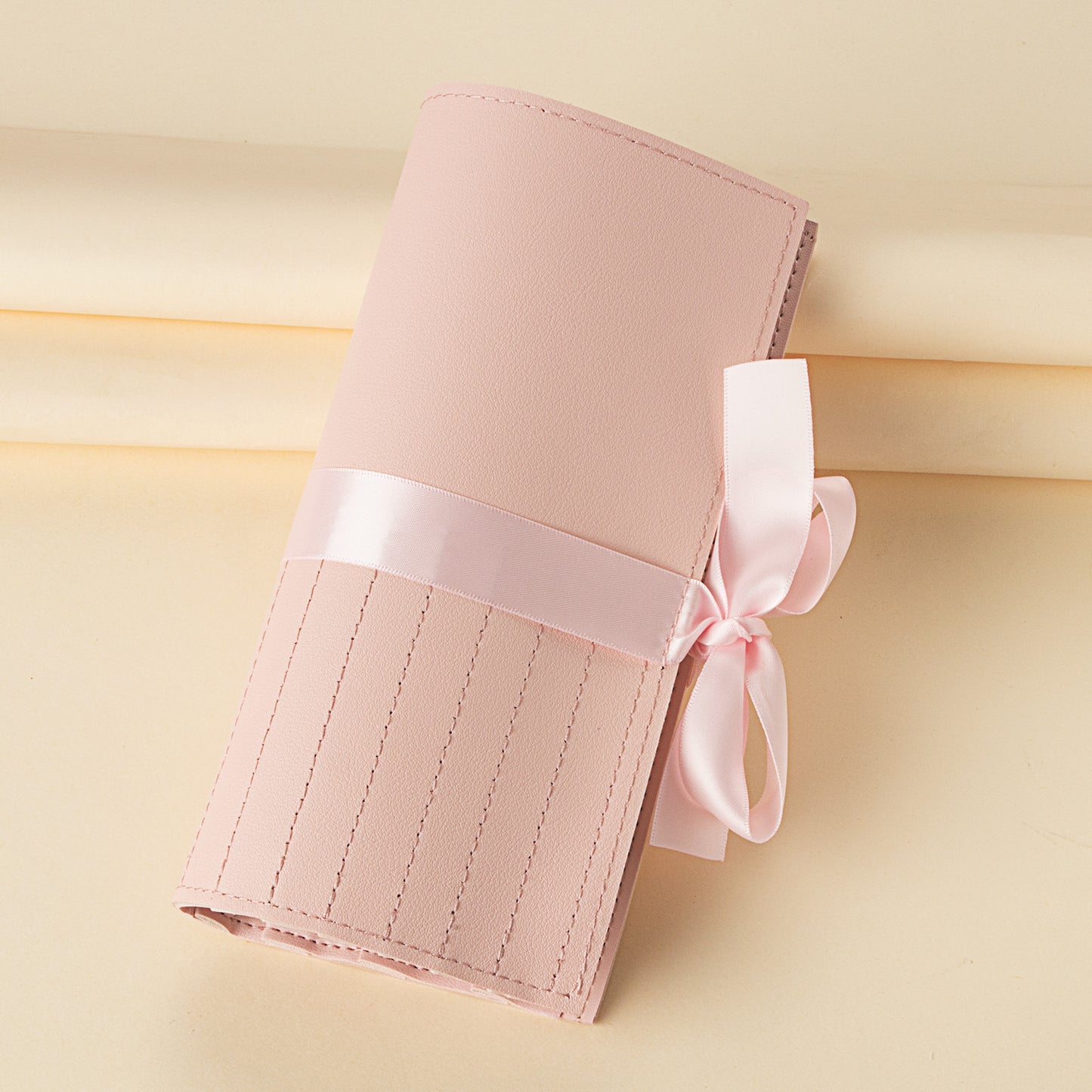 Premium Synthetic Wooden Make-Up Brushes with ribbon case