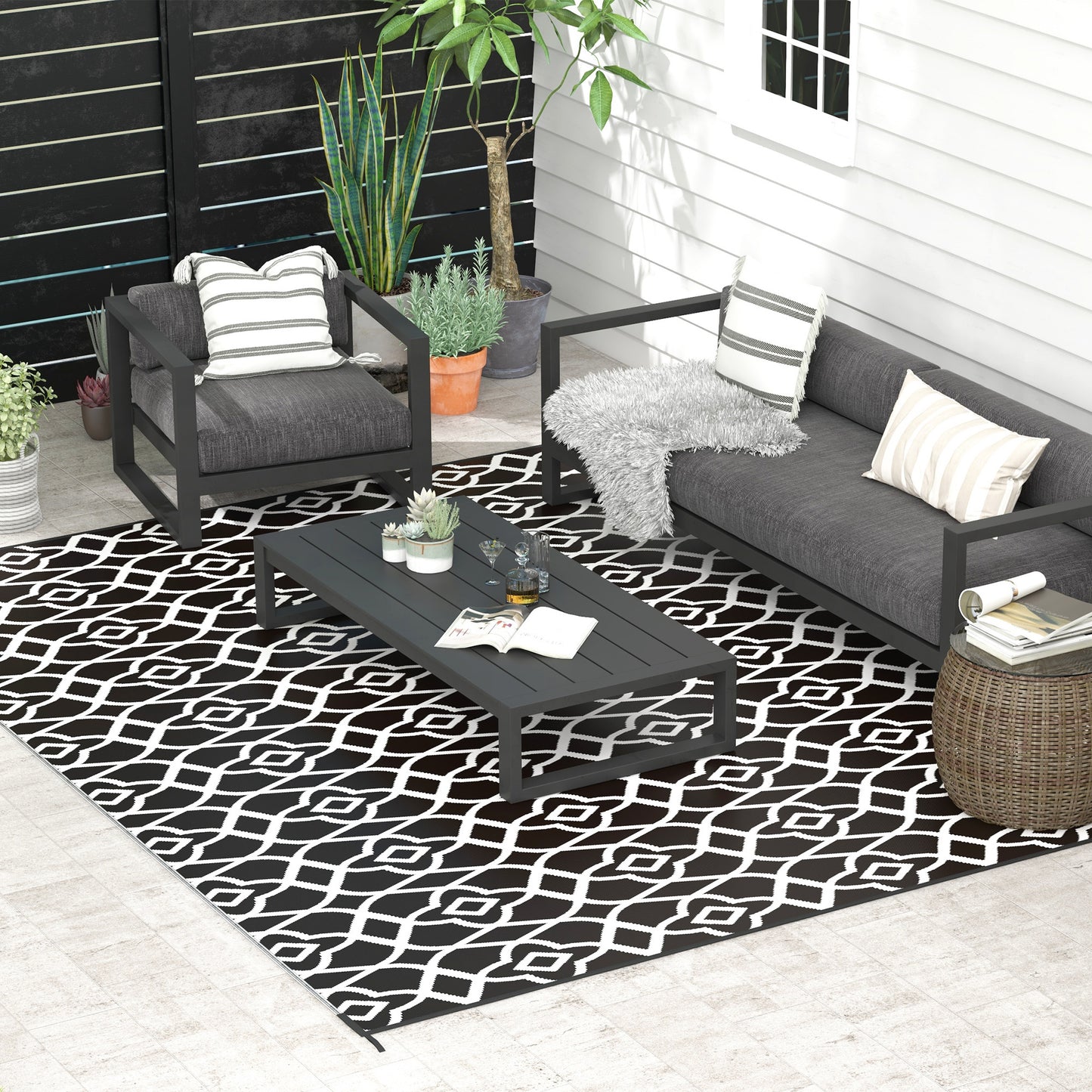 Nomari Reversible Outdoor Rug – 9' x 12'