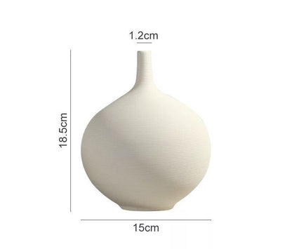 Luno Porcelain Vase Set– Elegant Simplicity in White