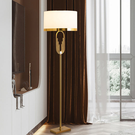Luma Modern Vertical Floor Lamp – Adjustable Height with Remote